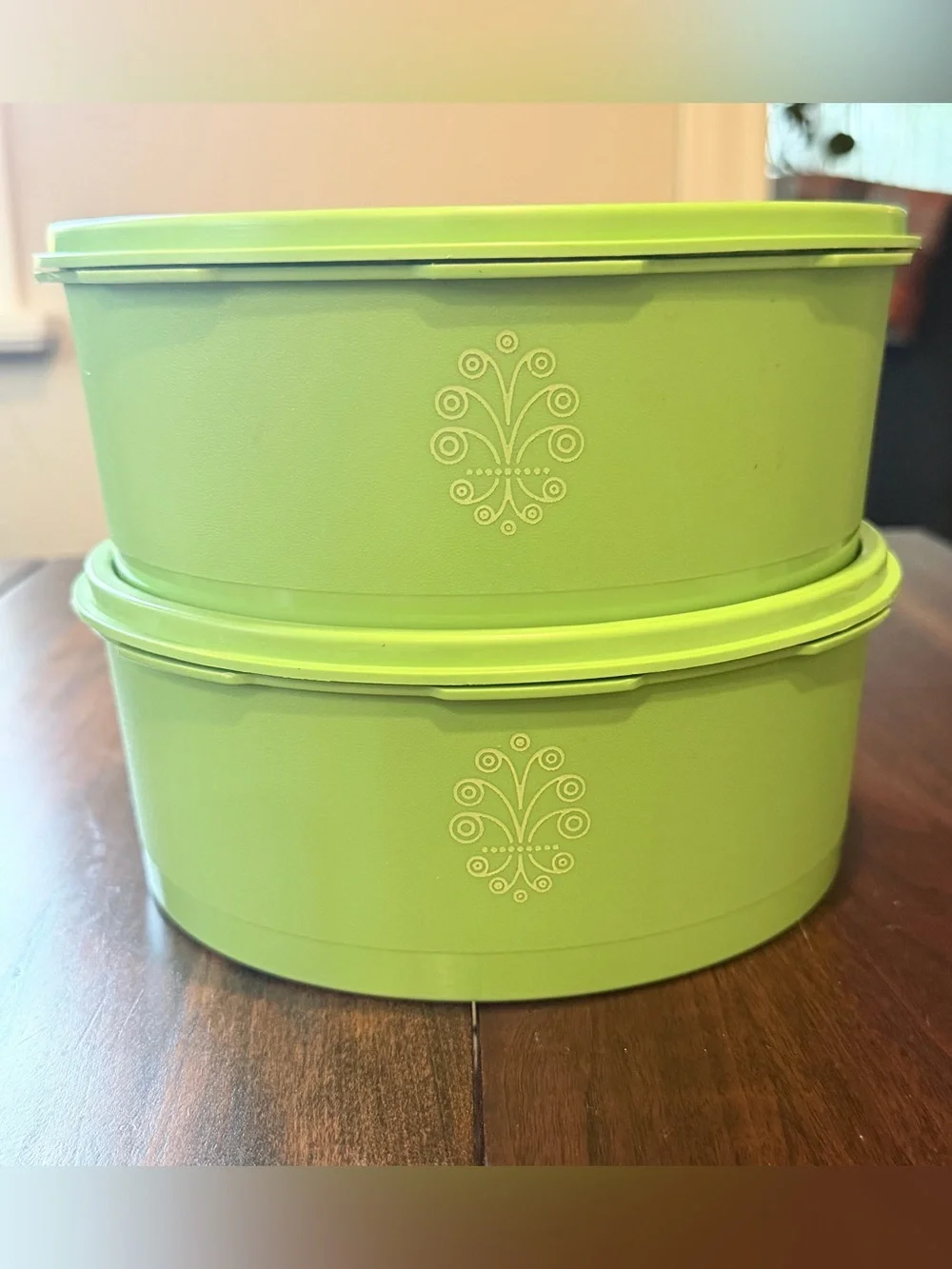 2 Vtg TUPPERWARE #1204 Lime Green Canister w/#1205 Sealing Lids USA